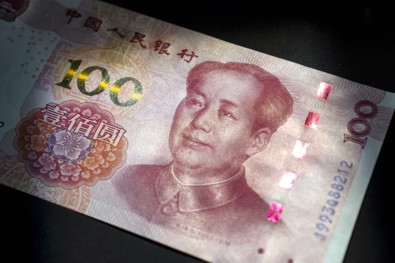 China Bans Unapproved Yuan-Pegged Stablecoins and Tokenized RWAs
