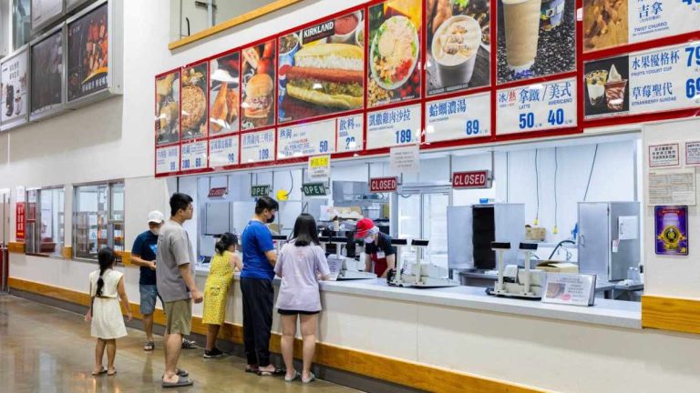 Costco food court brings back a beloved item