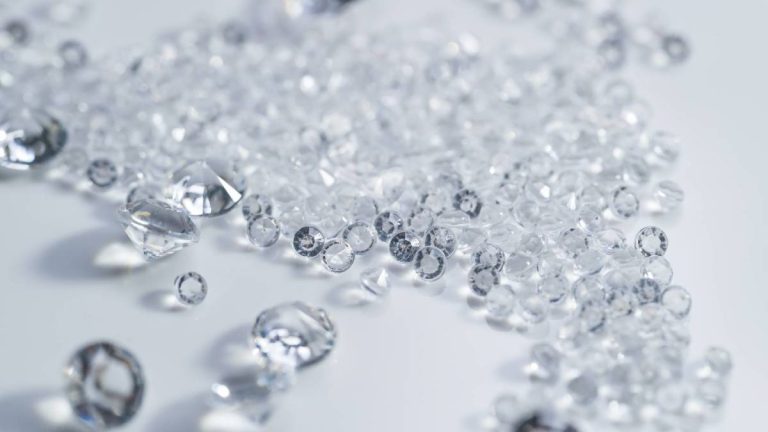 Price of diamonds crashes to lowest level this century