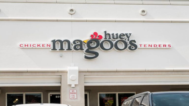 Texas chicken restaurant wars heat up as fast casual chain expands