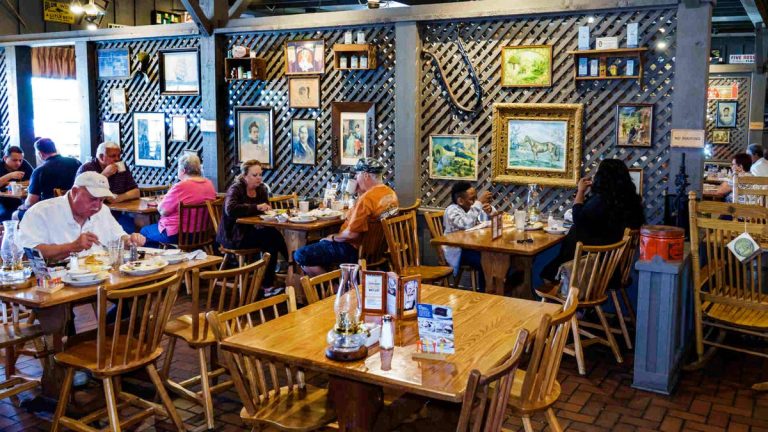Cracker Barrel brings back beloved ’90s menu item