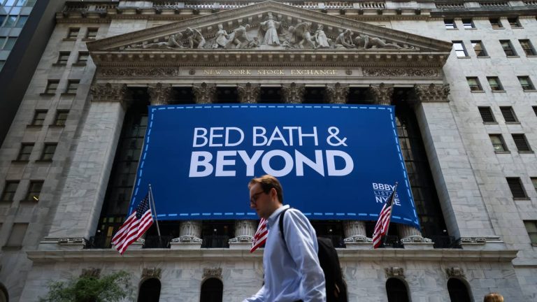 Bed Bath & Beyond CEO sends stark AI warning to workers