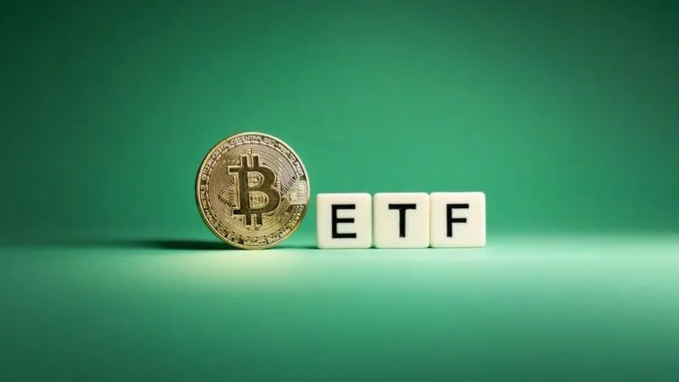 Crypto ETFs Add $471 Million on August 26 as Bitcoin…