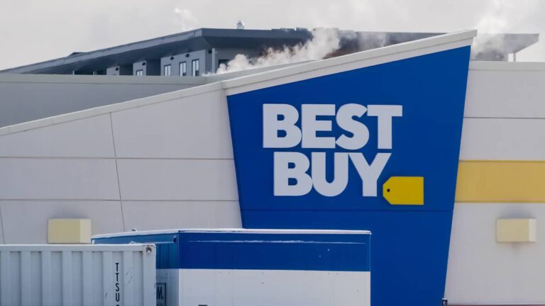 Best Buy’s new CEO surprises investors with peculiar plan