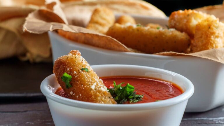 29-year-old casual dining chain closes 4 locations after acquisition