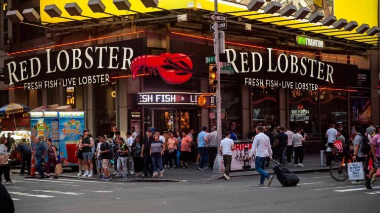 58-year-old casual restaurant chain shut down 163 locations
