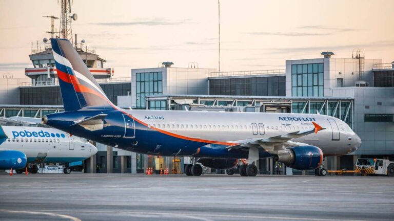 Another airline closes after losing license, cancels all flights
