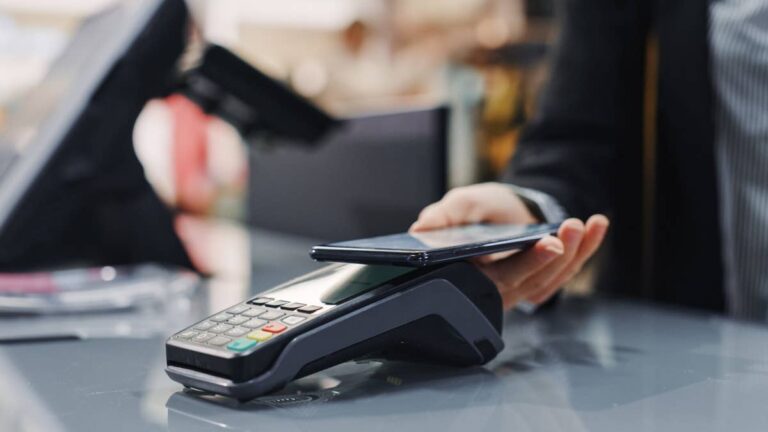 New retail theft scam hits Walmart, Target, and CVS
