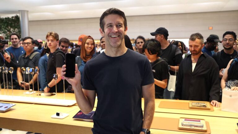 Bank of America does the math on Apple’s $1,200 iPhone offer