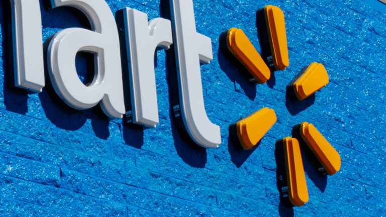 Walmart takes on Costco with expanded gas savings