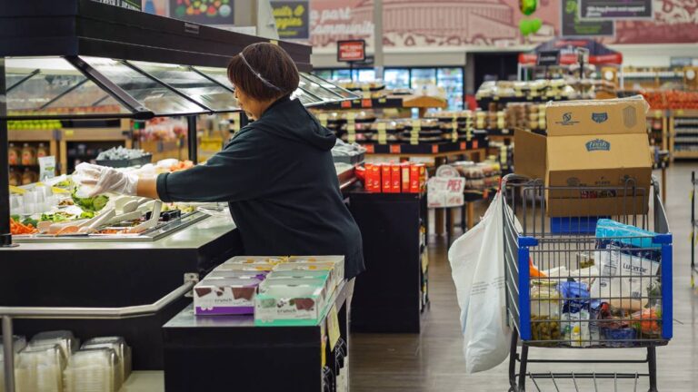 Albertsons and Kroger enter breakup battle over $8 billion