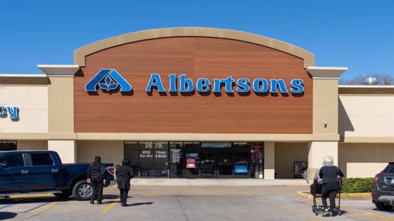 Kroger and Albertsons want to change your grocery shopping