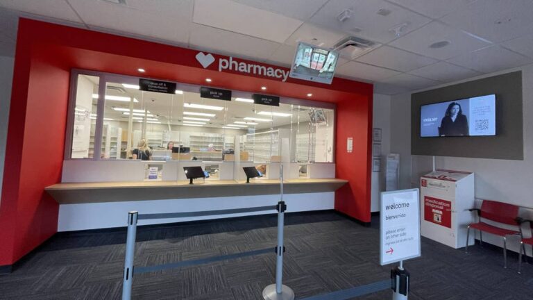 CVS targets former Walgreens, Rite Aid customers after 1,000 stores close