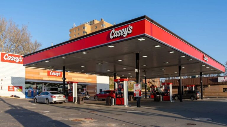 Casey’s kills another rival convenience store chain brand